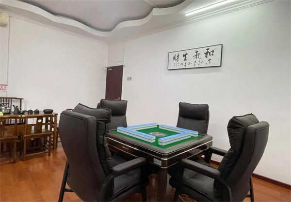 久雀自助棋牌室加盟加盟费用